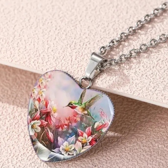 Various Hummingbird necklaces. 24 EACH. Please ask if your choice is available - Picture 5 of 16